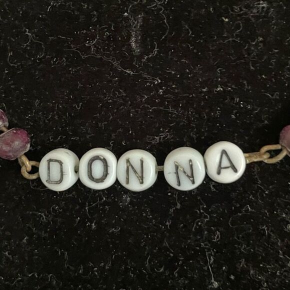 15” All About You gold tone Figaro chain necklace with “Donna” spelled in beads - Picture 1 of 8